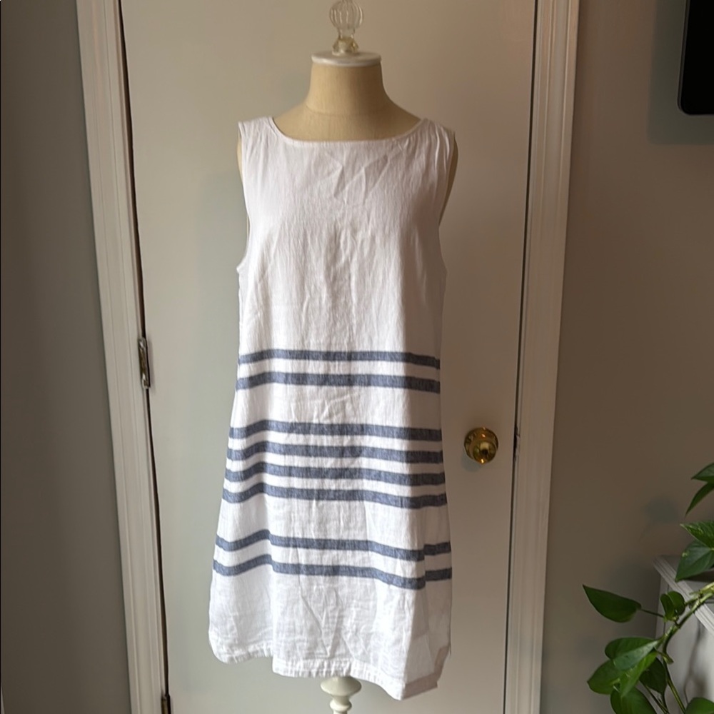 Elegant White and Blue Striped Dress